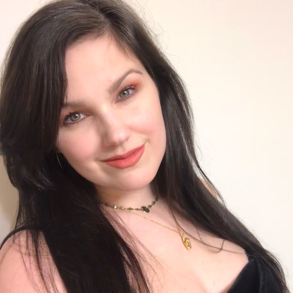 Meet your Posher, Christina
